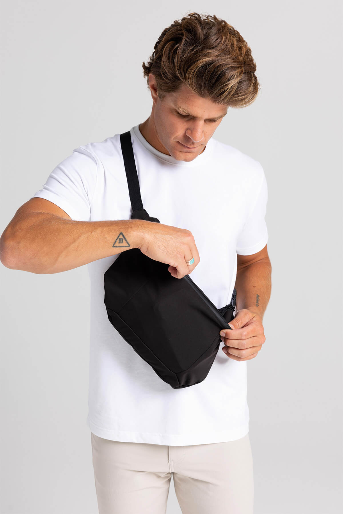 H&W: Weston is 5’10" 180lbs wearing size M#color_black