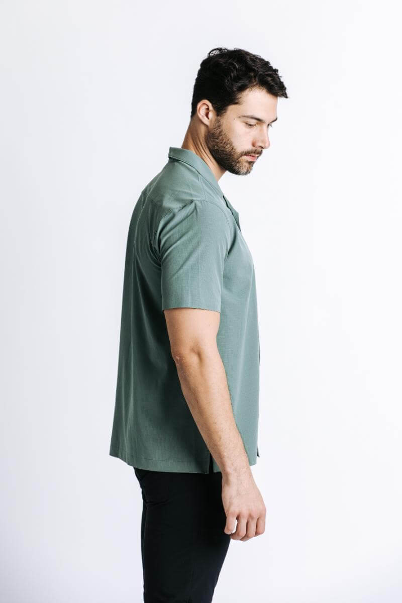H&W: Colt is 6'3" 195 lbs wearing size M#color_elm