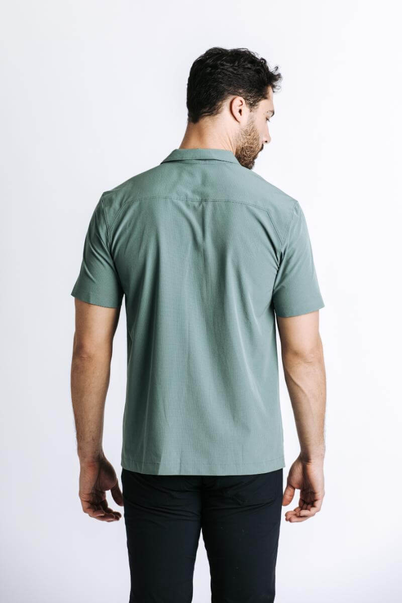 H&W: Colt is 6'3" 195 lbs wearing size M#color_elm