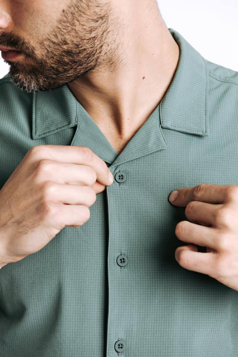 H&W: Colt is 6'3" 195 lbs wearing size M#color_elm