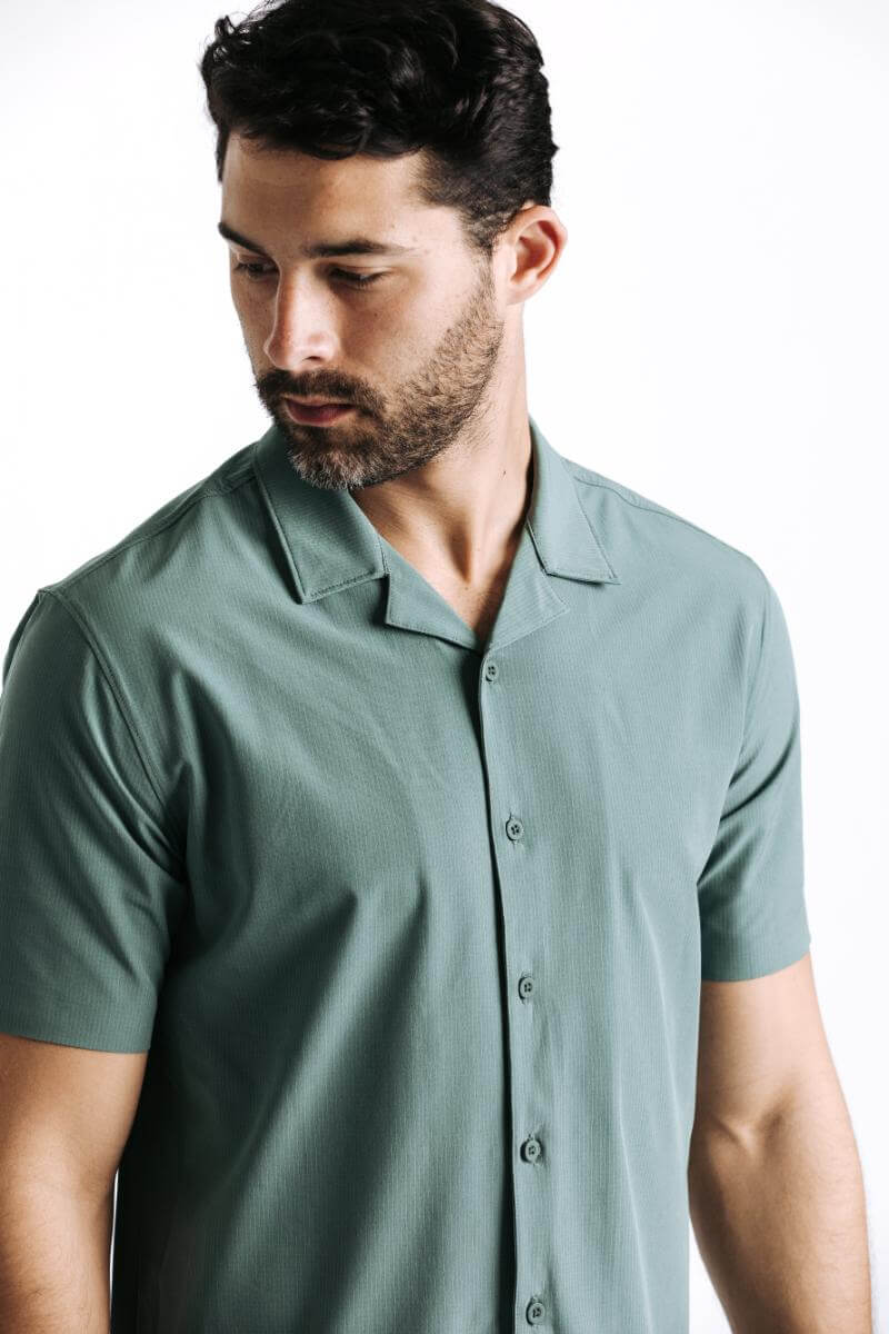 H&W: Colt is 6'3" 195 lbs wearing size M#color_elm