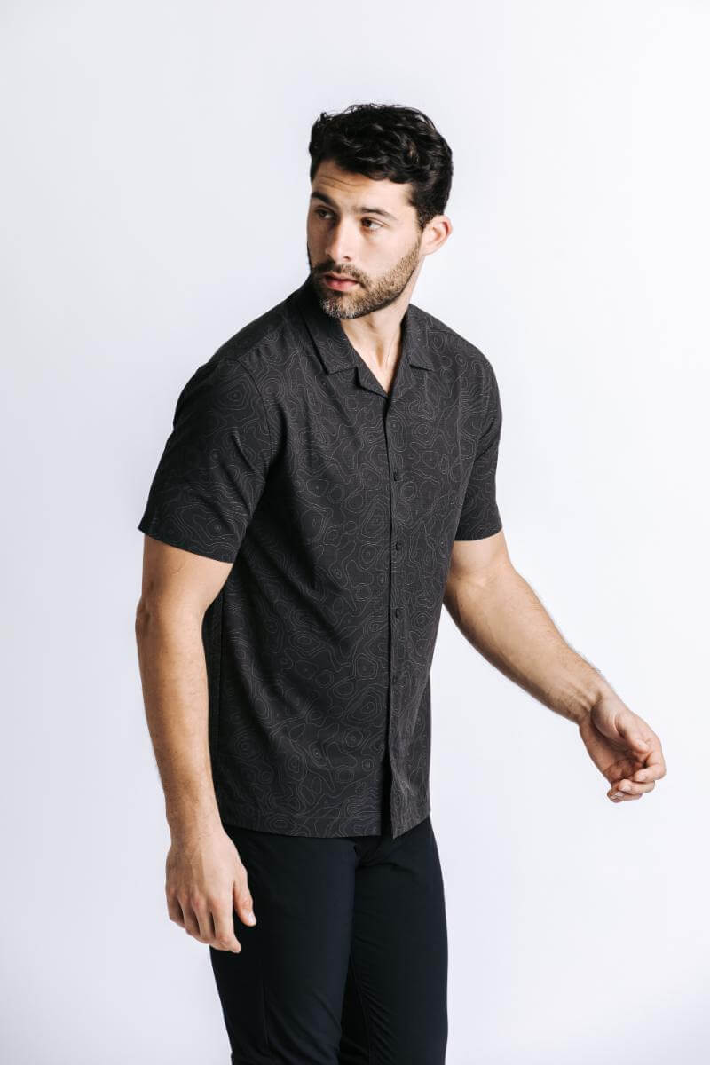 H&W: Colt is 6'3" 195 lbs wearing size M#color_black topo