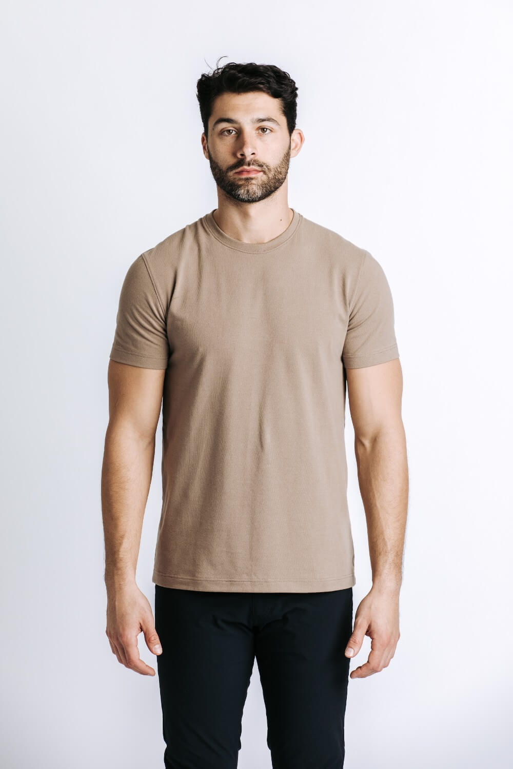 H&W: Colt is 6'3" 195 lbs wearing size M#color_sand
