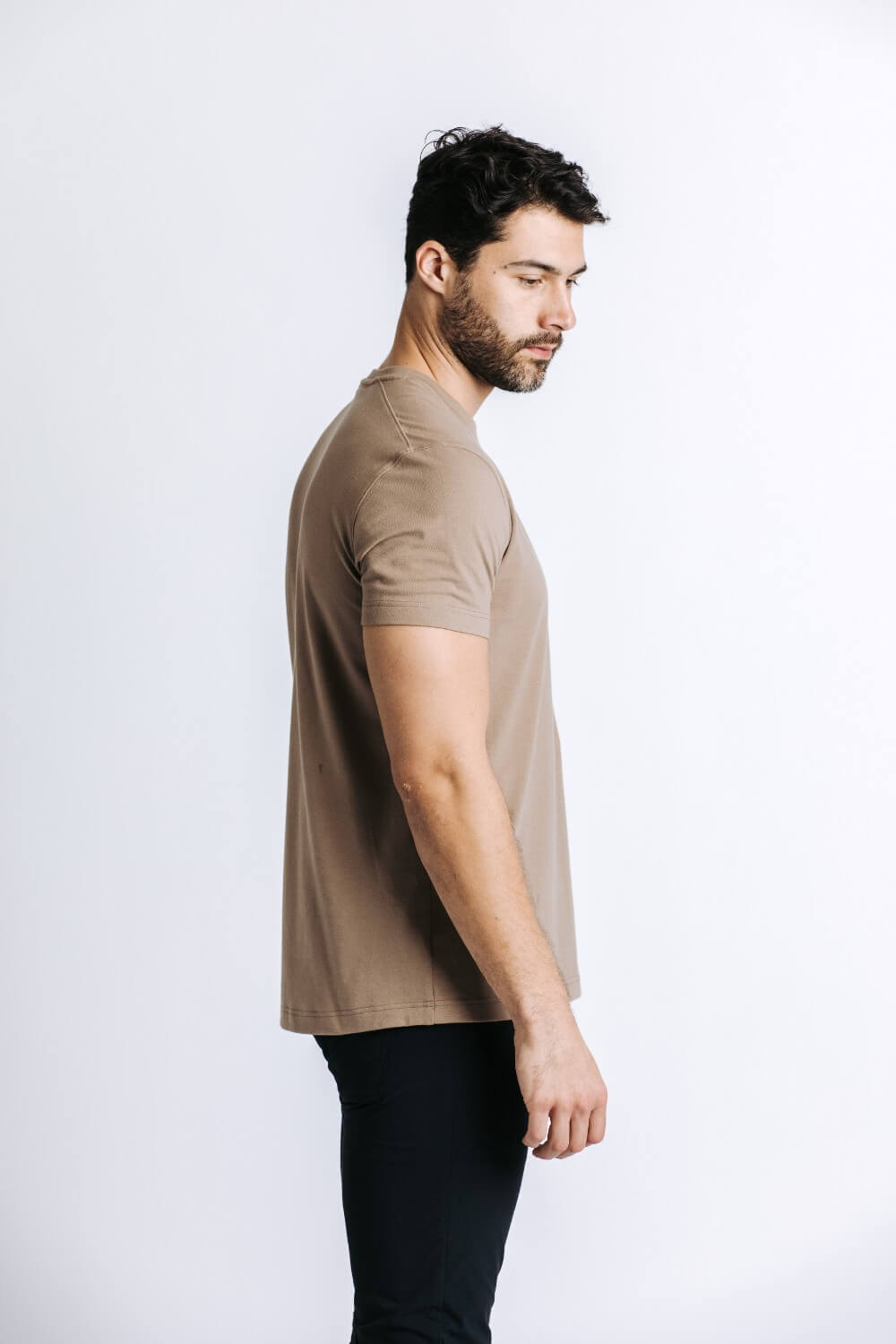 H&W: Colt is 6'3" 195 lbs wearing size M#color_sand