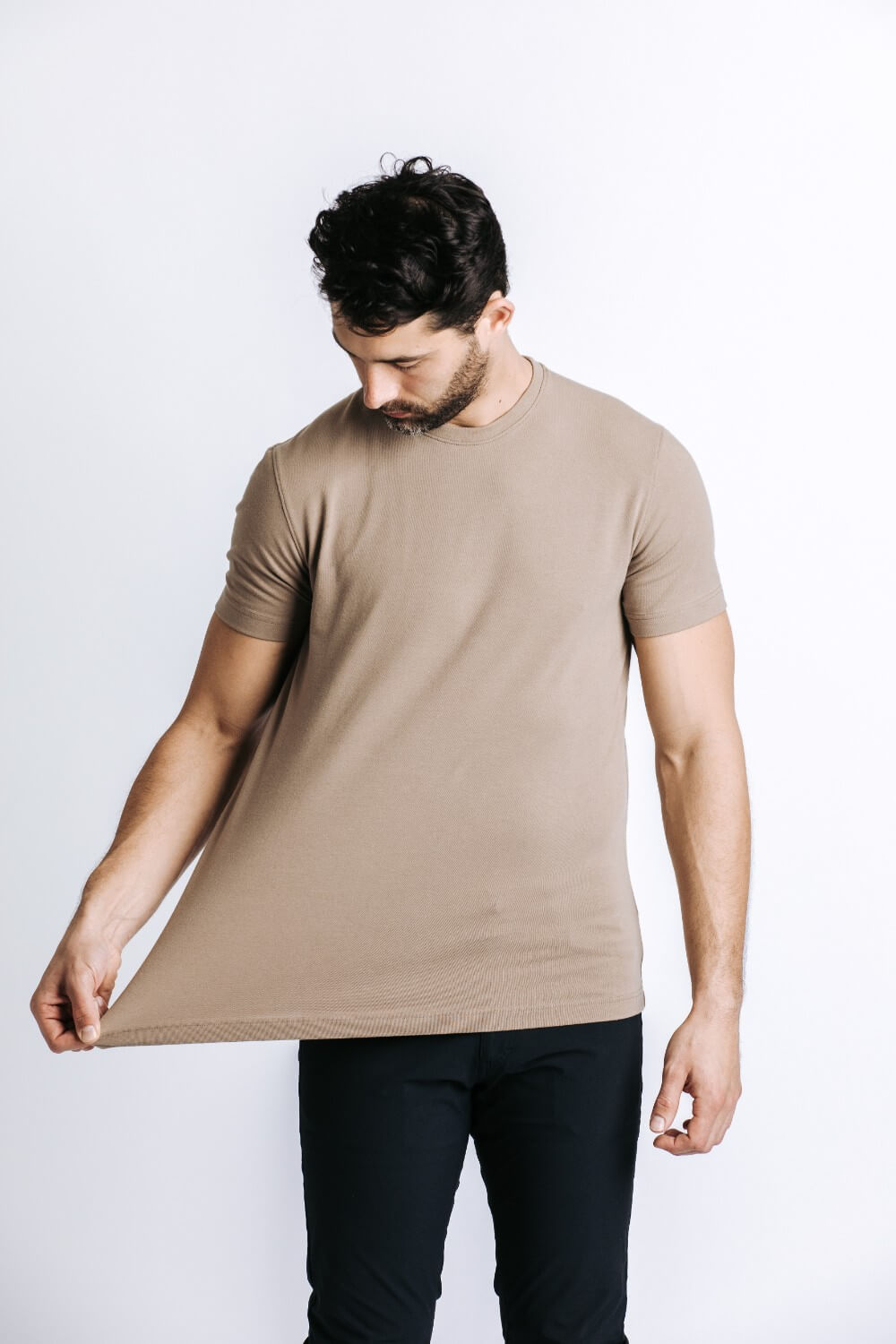 H&W: Colt is 6'3" 195 lbs wearing size M#color_sand