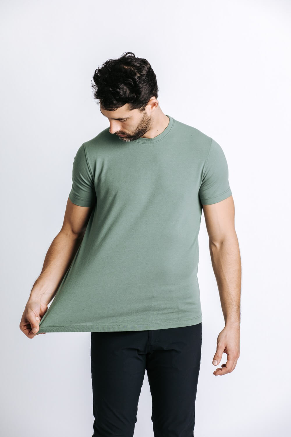 H&W: Colt is 6'3" 195 lbs wearing size M#color_elm