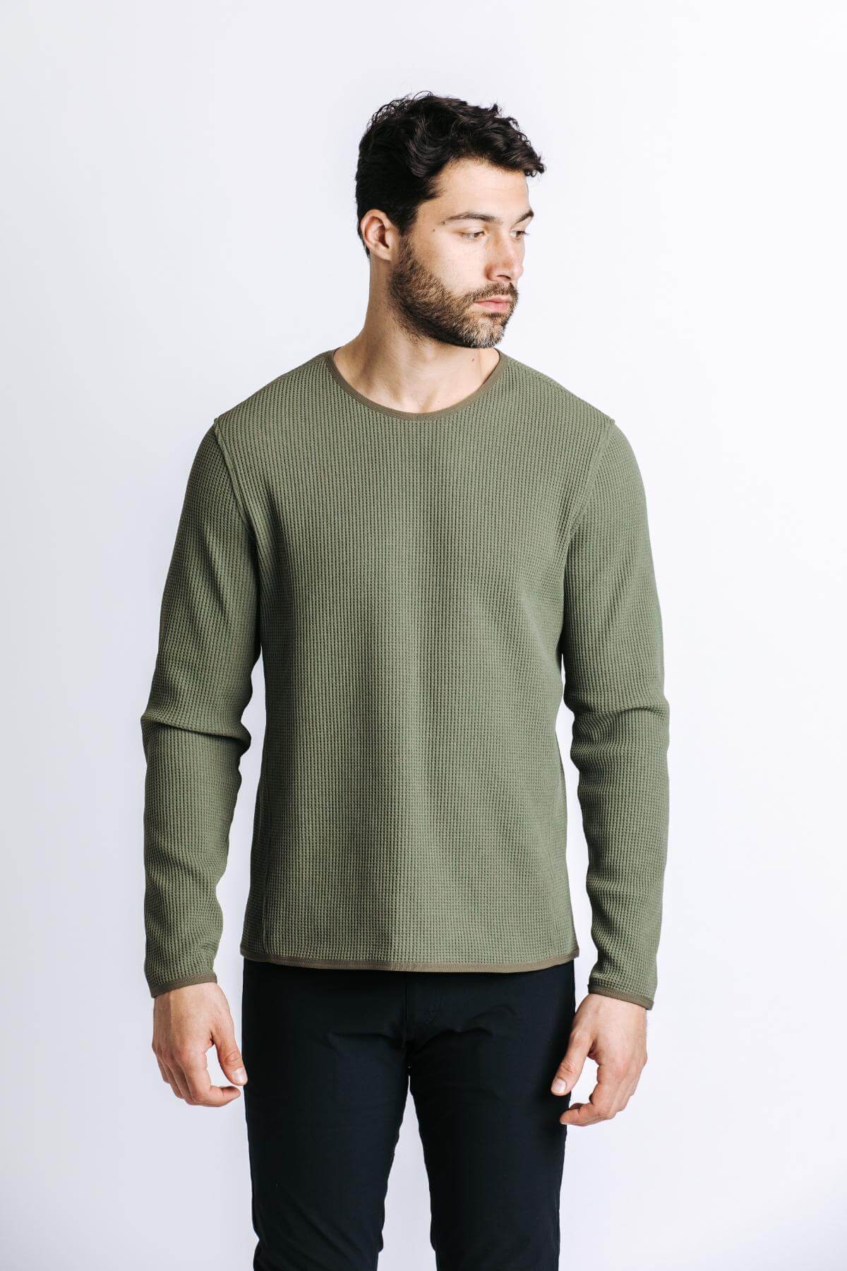 H&W:Colt is 6'3" 195 lbs wearing size M#color_elm