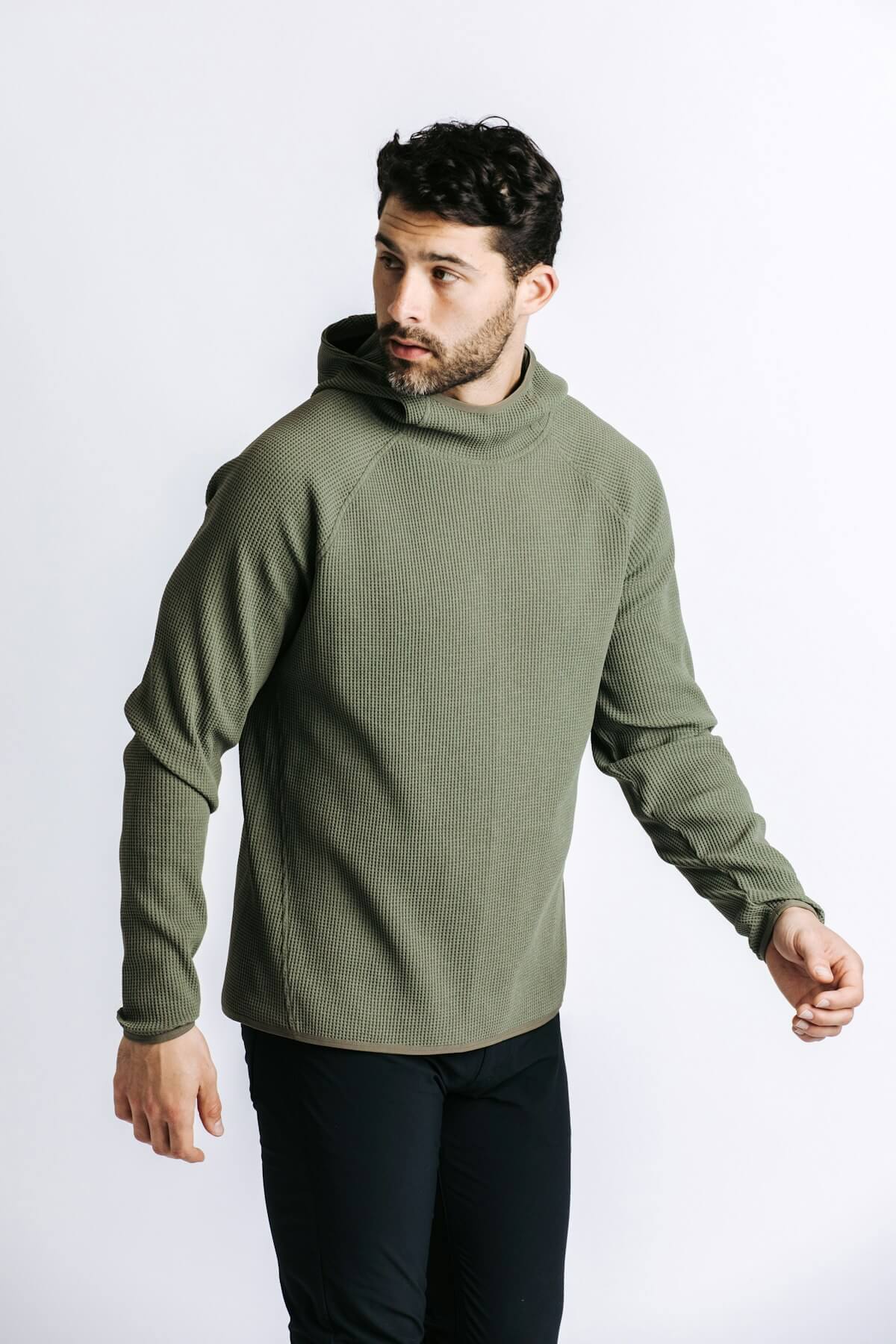 H&W:Colt is 6'3" 195 lbs wearing size M#color_elm