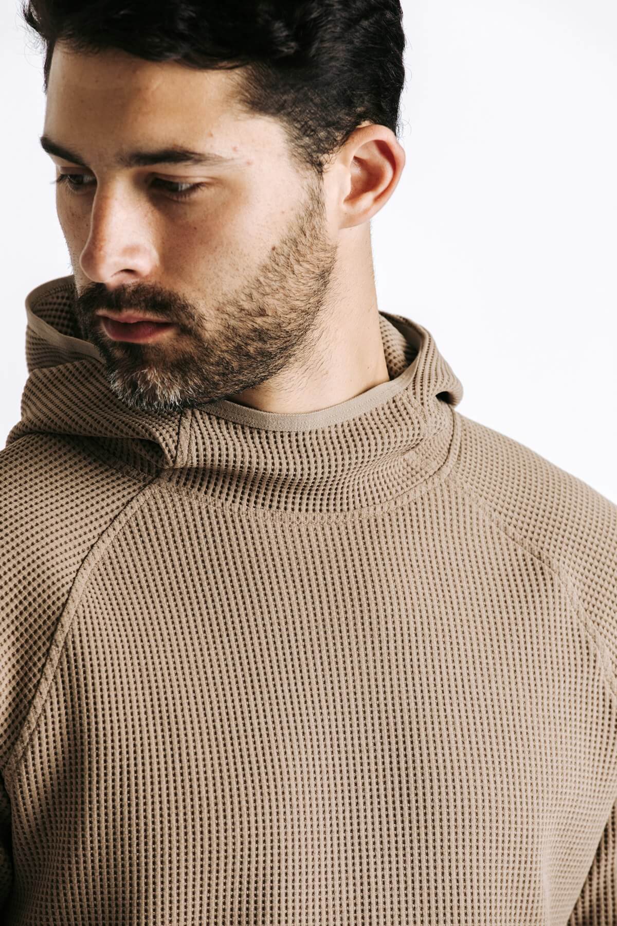 H&W:Colt is 6'3" 195 lbs wearing size M#color_sand