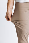 Weston is 6'1"/180lbs wearing size 32