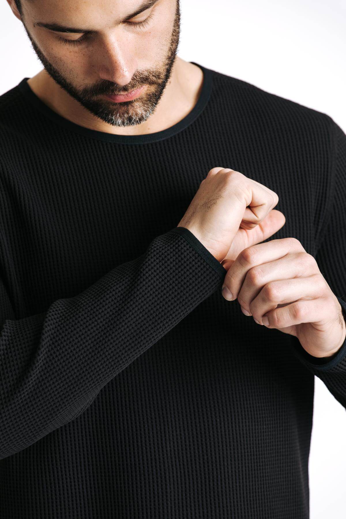 H&W:Colt is 6'3" 195 lbs wearing size M#color_black