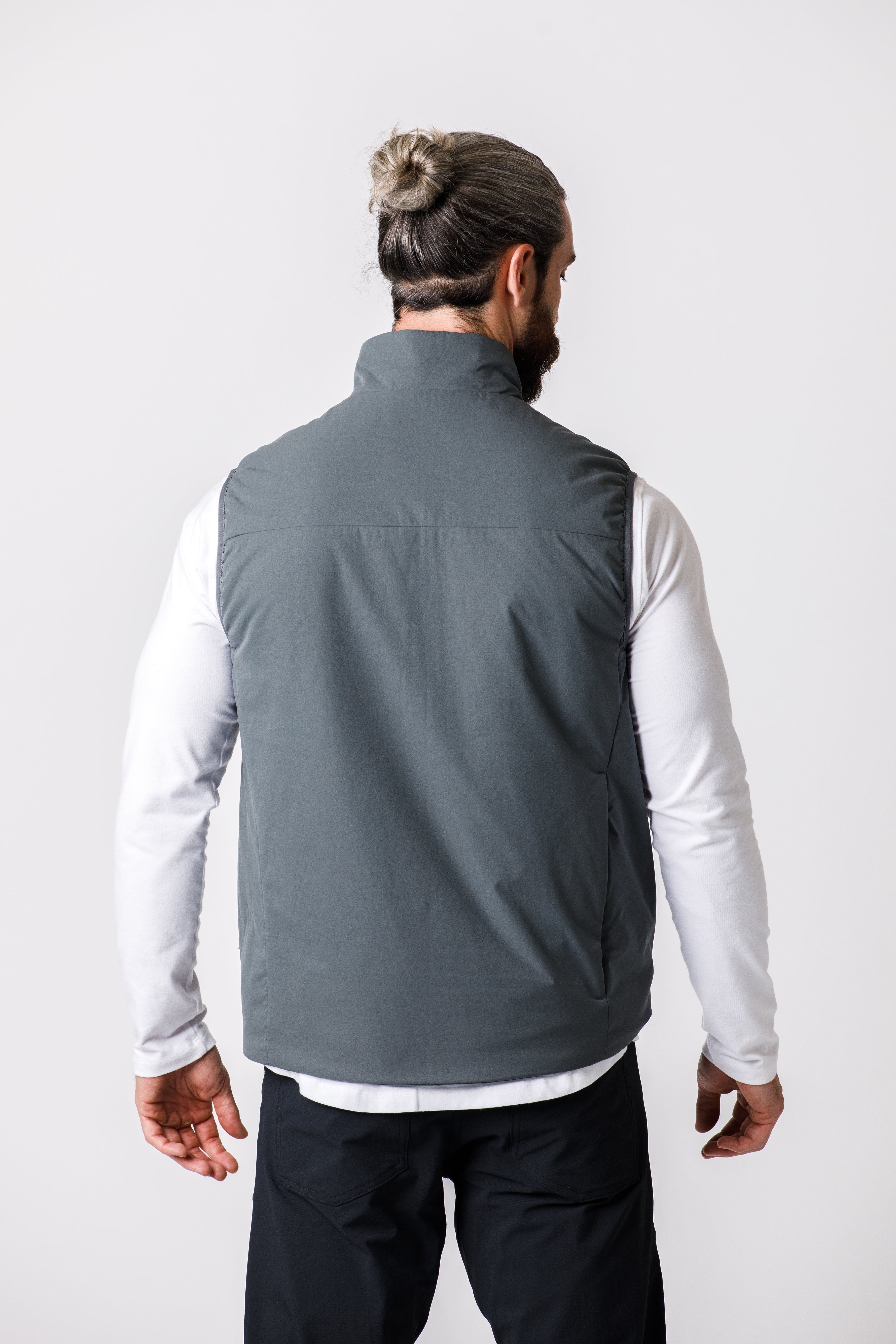 H&W: Weston is 6' / 180lbs. wearing size Medium#color_blue grey
