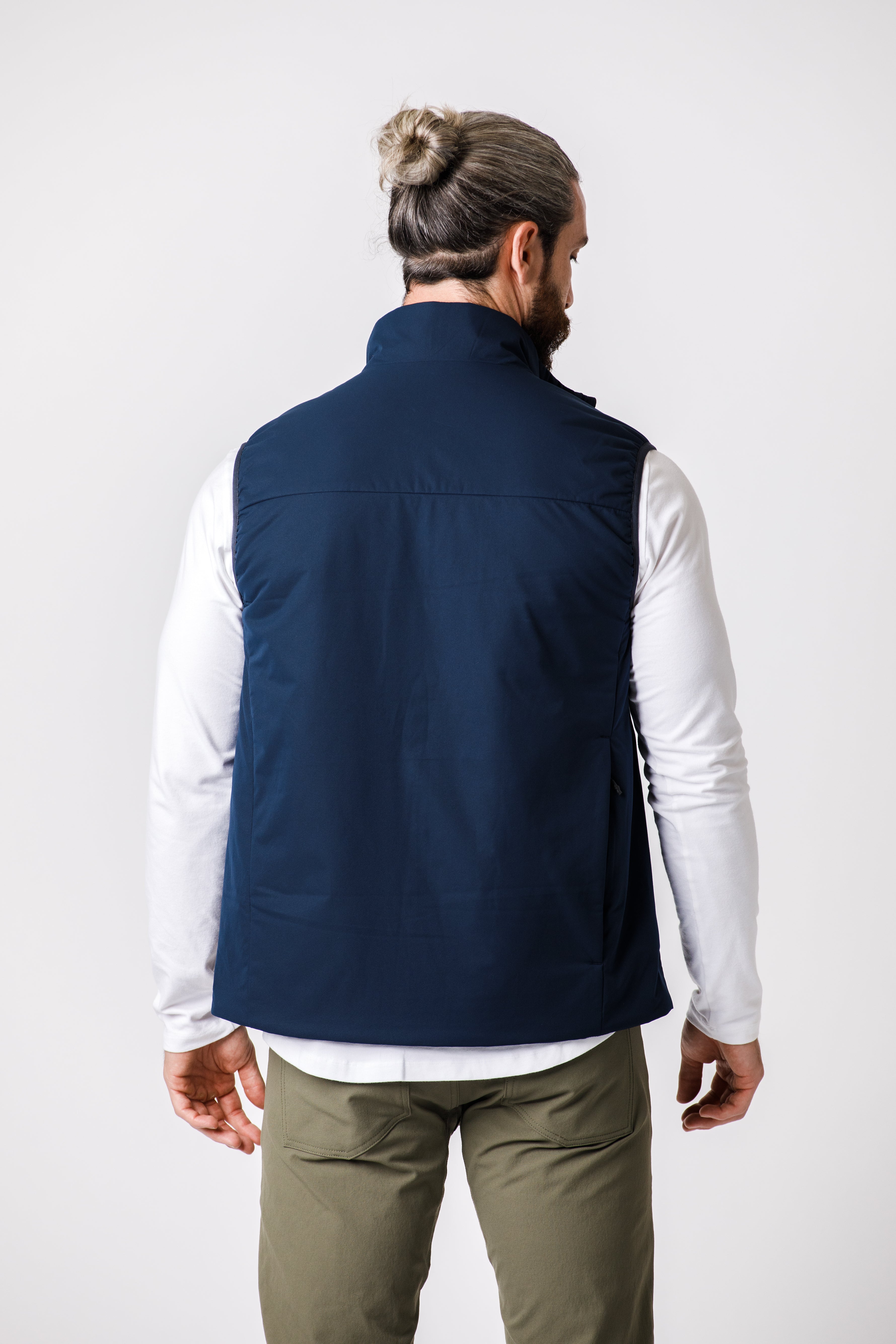 H&W: Weston is 6' / 180lbs. wearing size Medium#color_navy