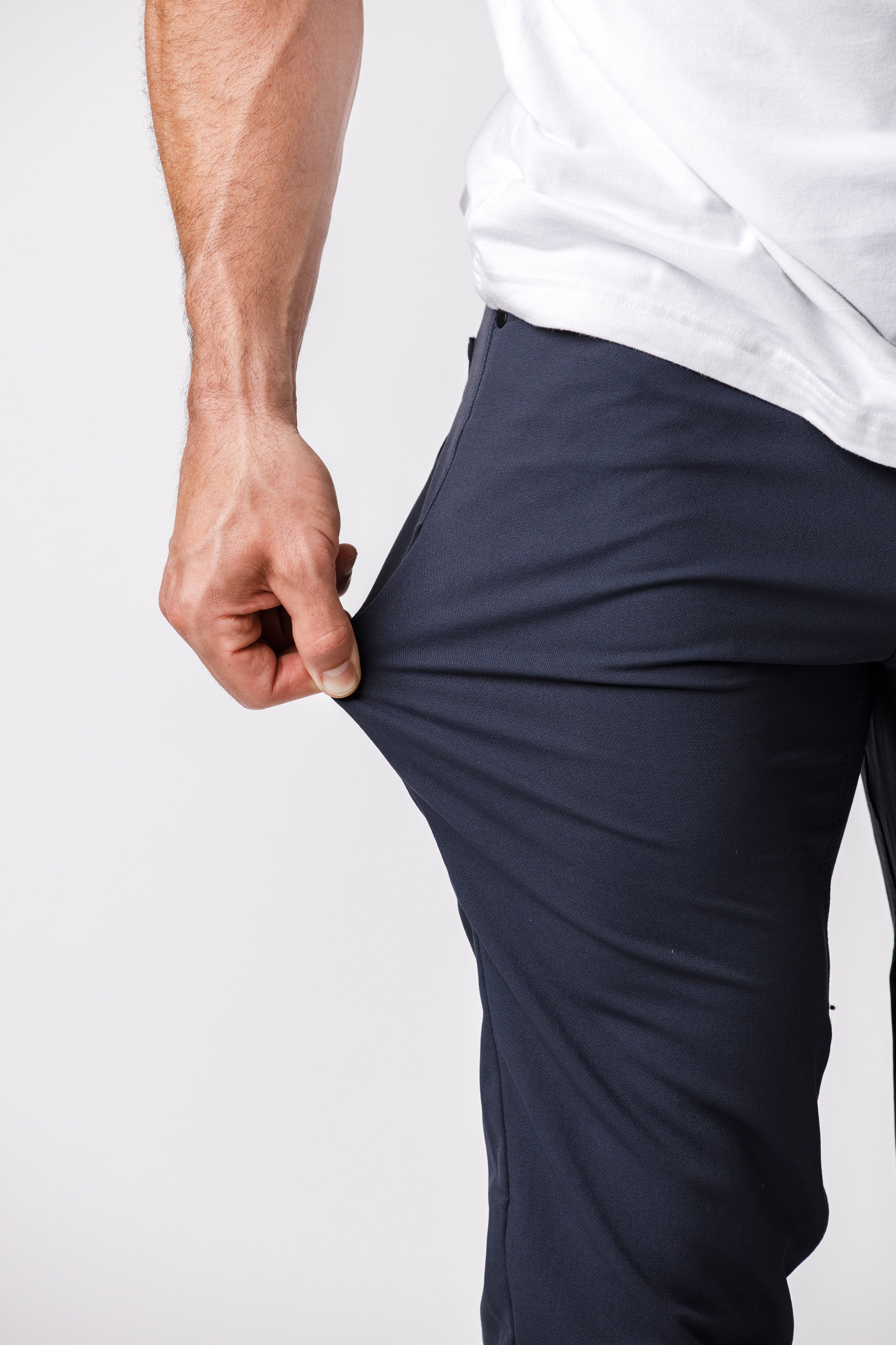 stretchy men's pants