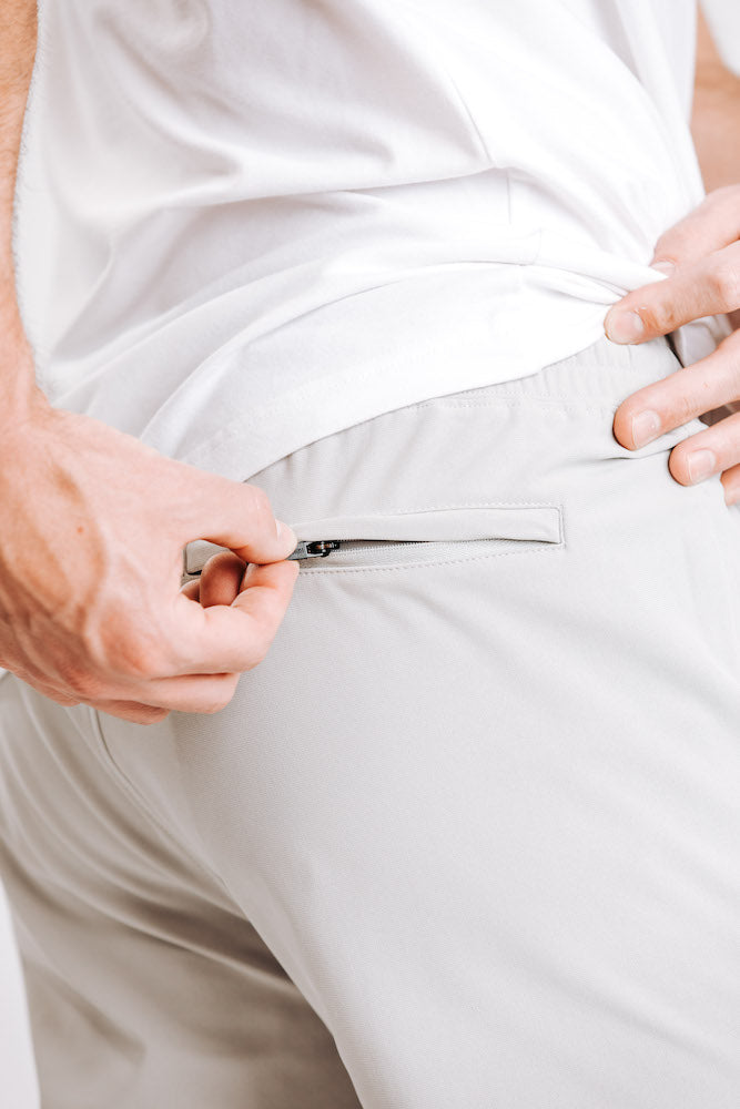 H&W:Weston is 6'0" 180lbs wearing the M/31#color_dune