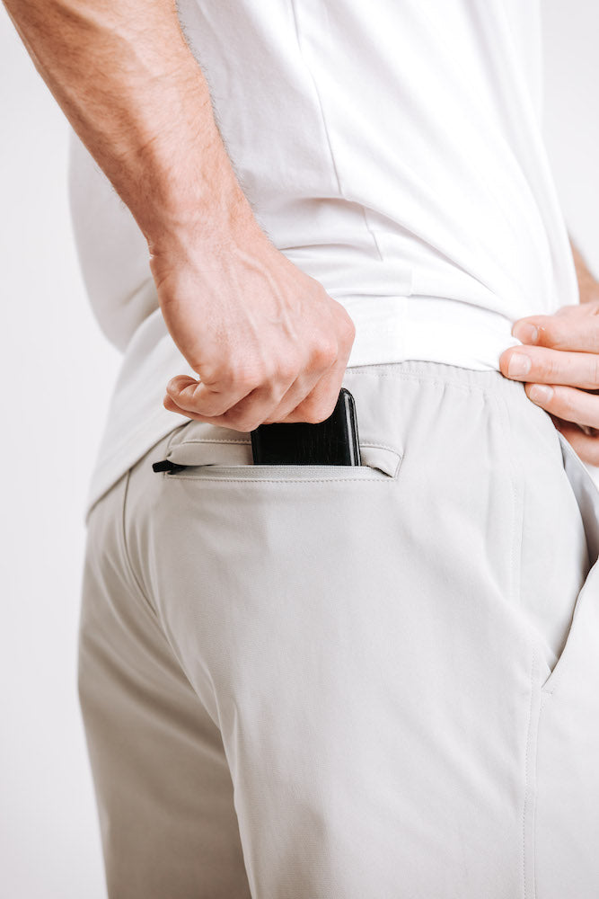 H&W:Weston is 6'0" 180lbs wearing the M/31#color_dune