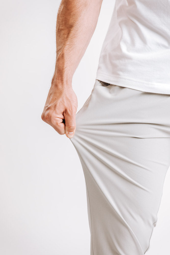 H&W:Weston is 6'0" 180lbs wearing the M/31#color_dune