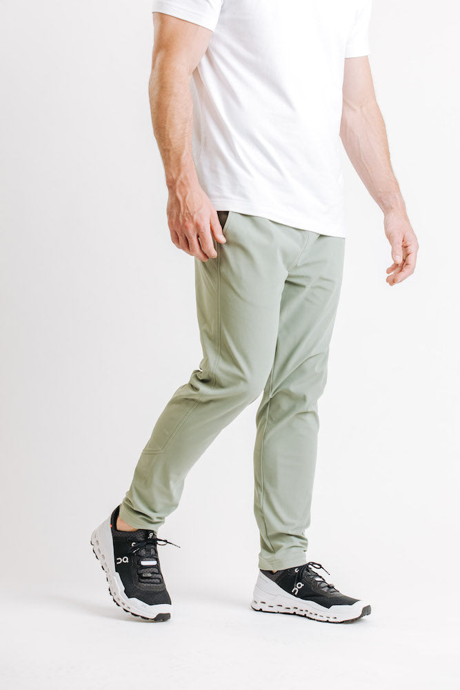 H&W:Weston is 6'0" 180lbs wearing the M/31#color_dune