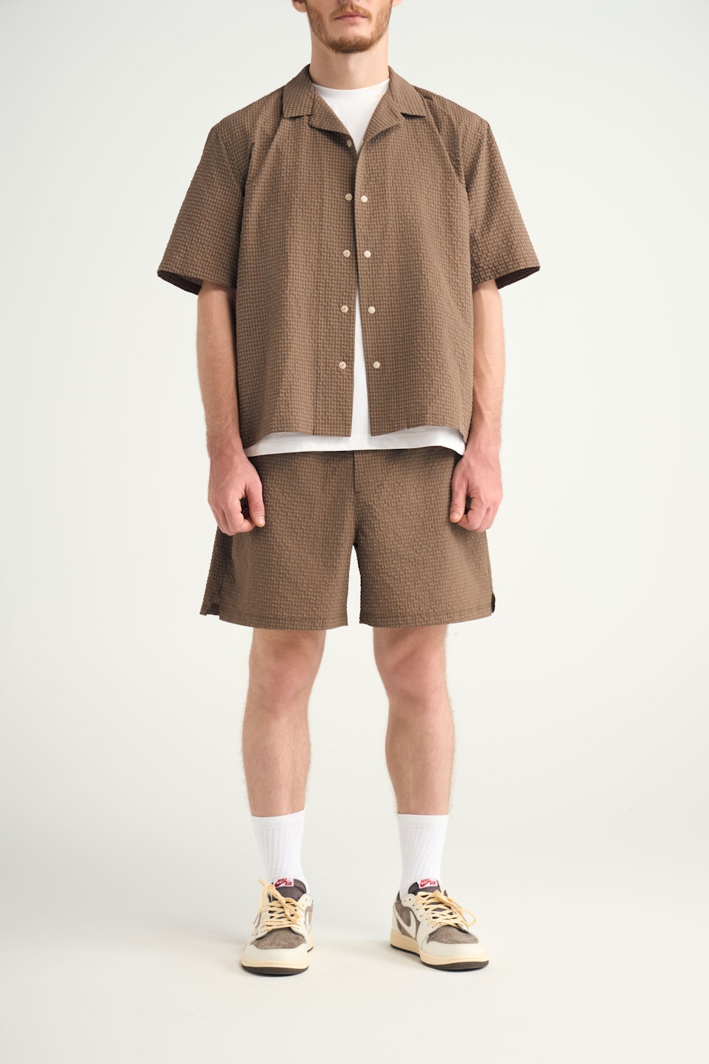 H&W:Noah is 5'11 / 165lbs wearing size M#color_umber gingham