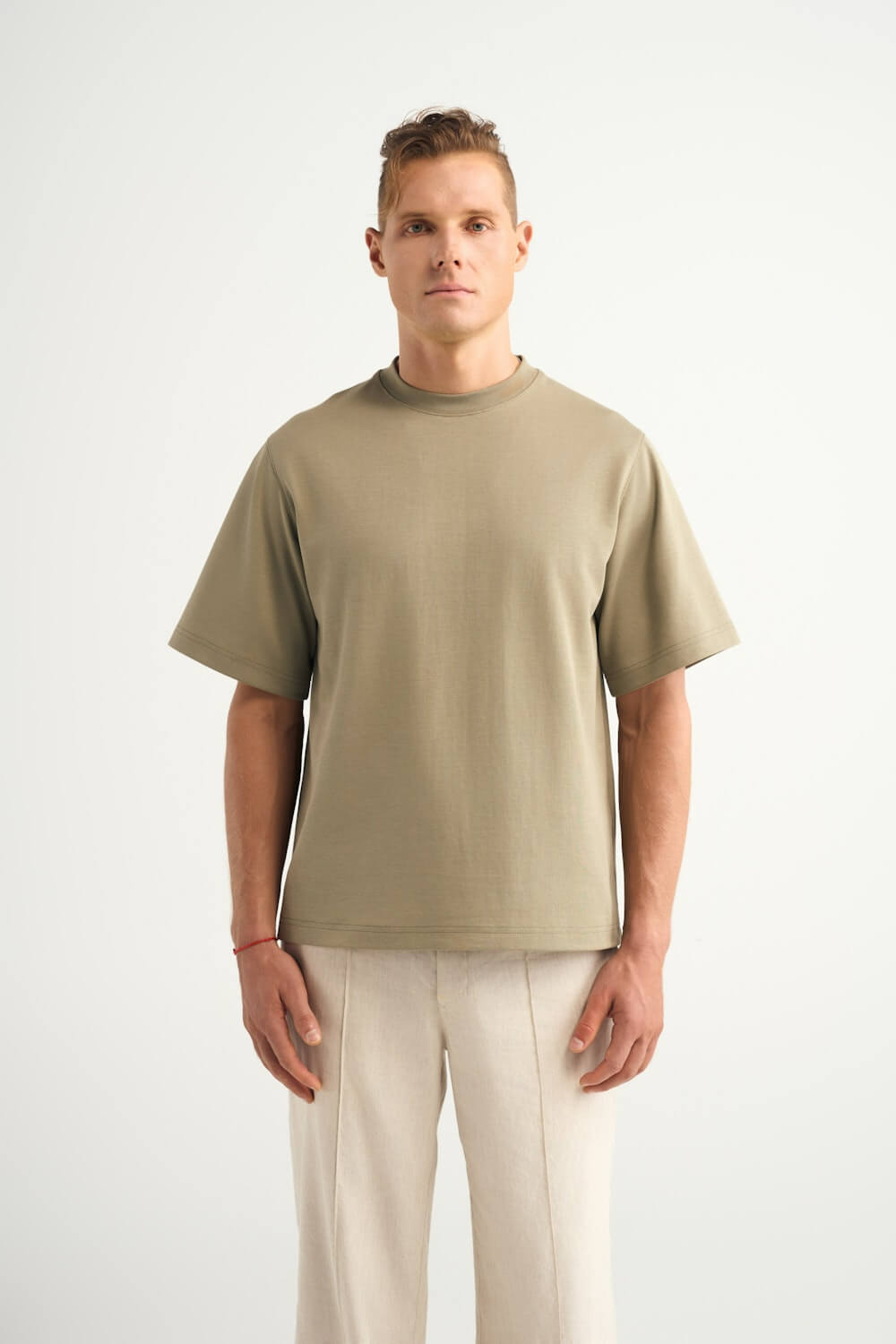 H&W:Liam is 6'1 / 175lbs wearing size L#color_lichen