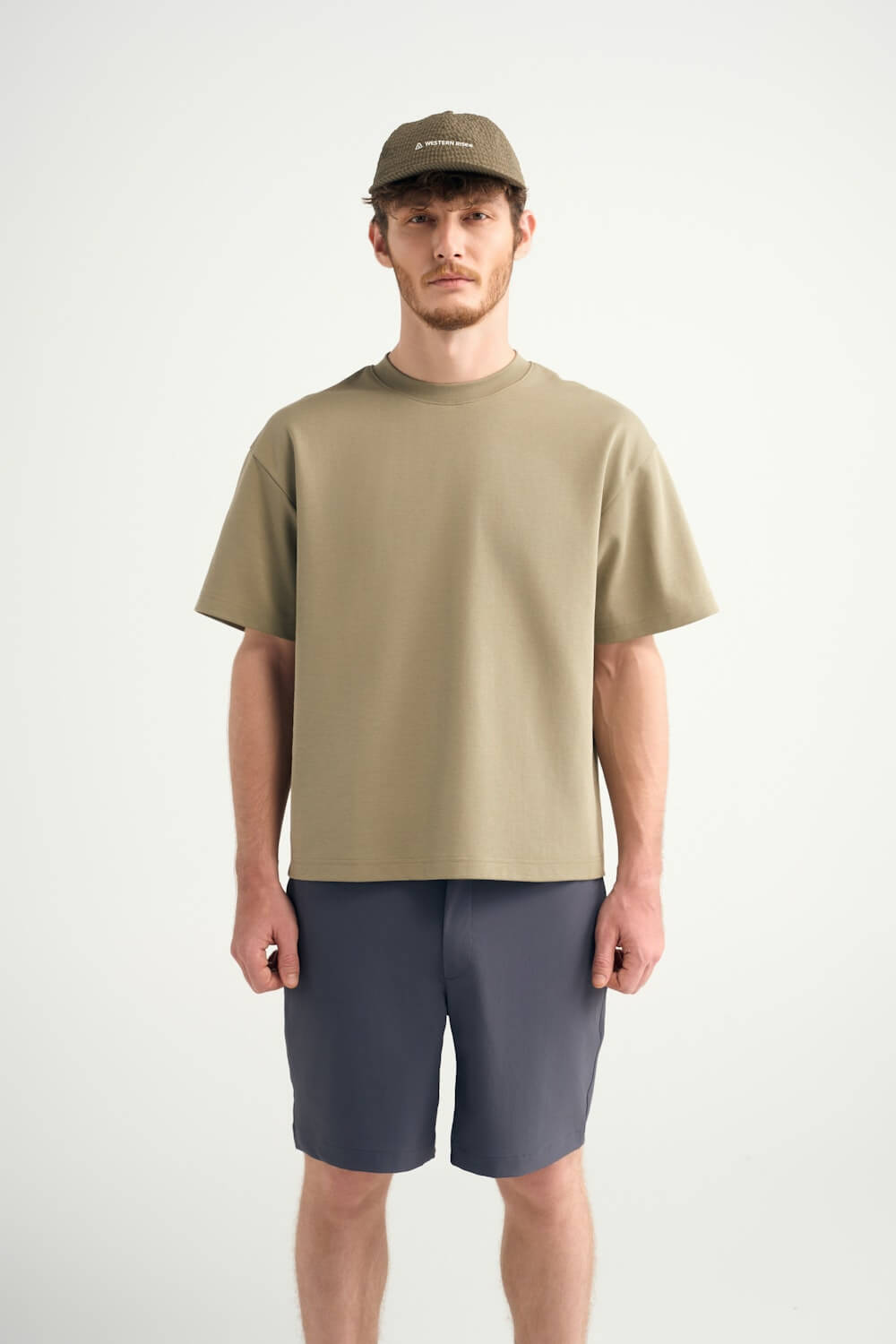 H&W:Noah is 5'11 / 165lbs wearing size M#color_lichen