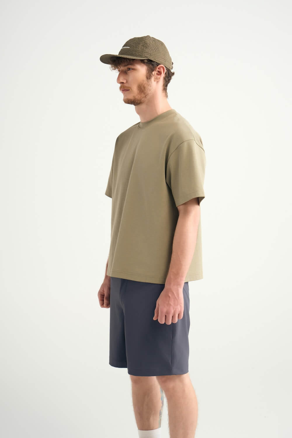 H&W:Noah is 5'11 / 165lbs wearing size M#color_lichen