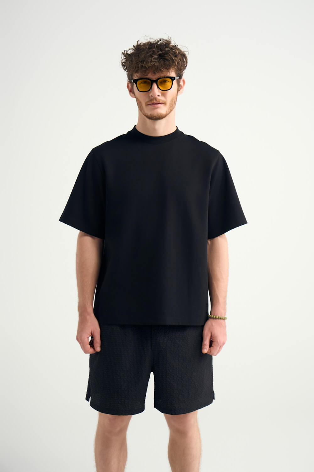 H&W:Noah is 5'11 / 165lbs wearing size M#color_black