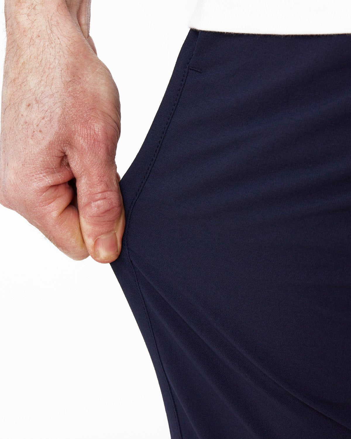 H&W:Micah is 6’2" / 170 wearing size 32#color_navy