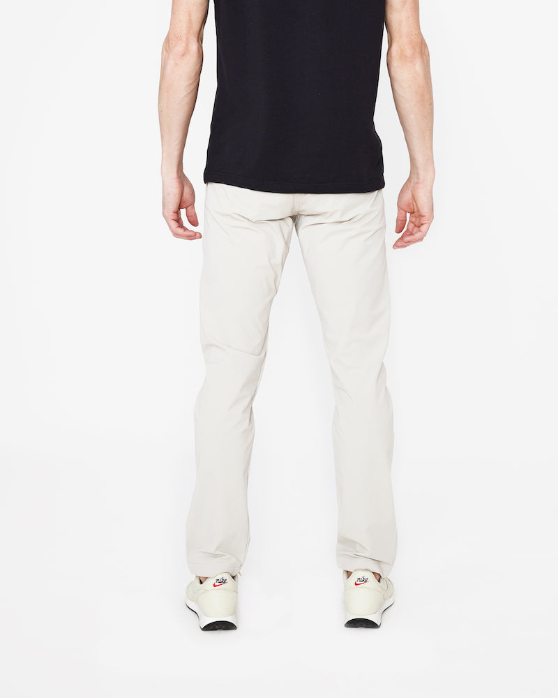 H&W:Micah is 6’2" / 170 wearing size 32#color_dune