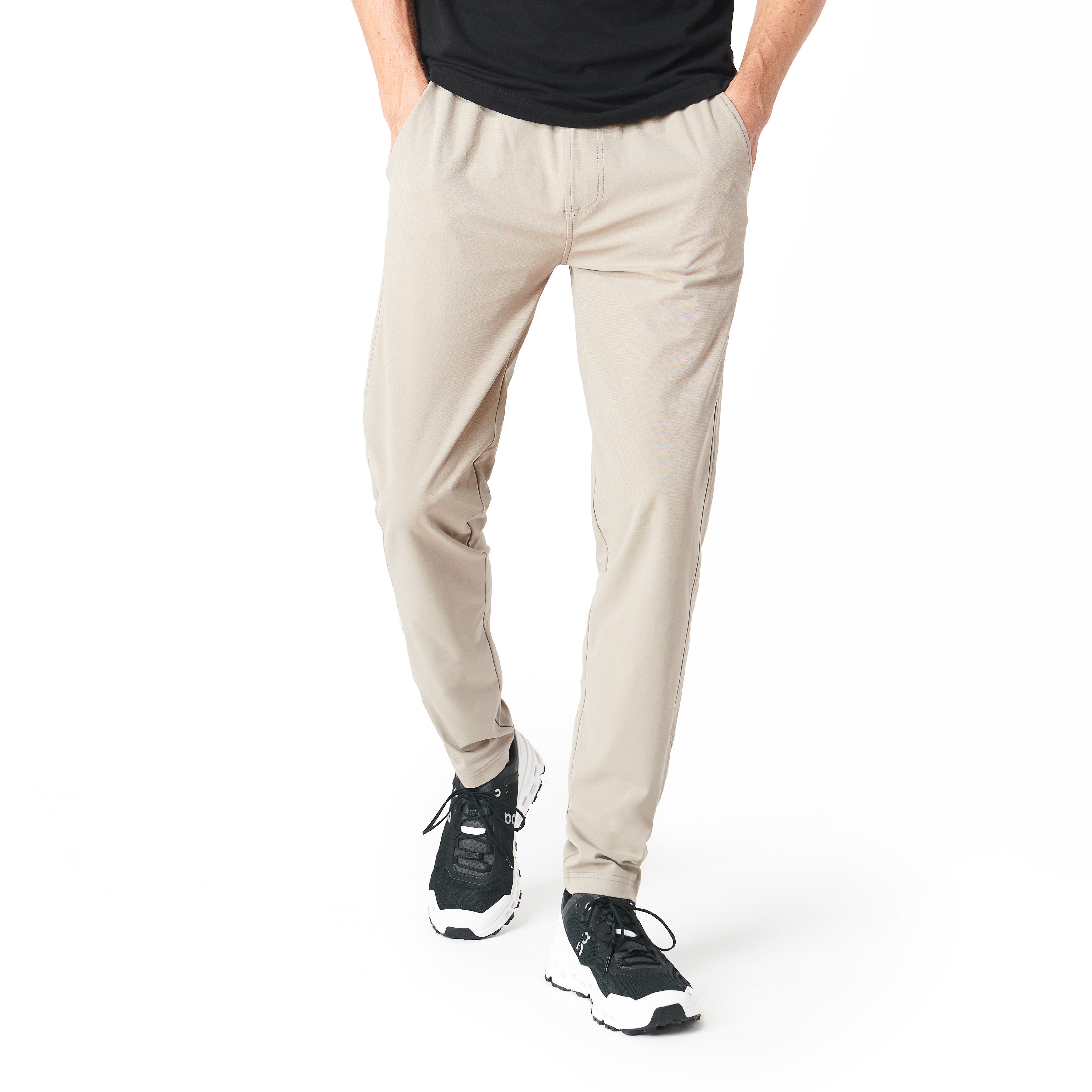 H&W: Kevin is 6’3" / 175 wearing the M/31#color_sand