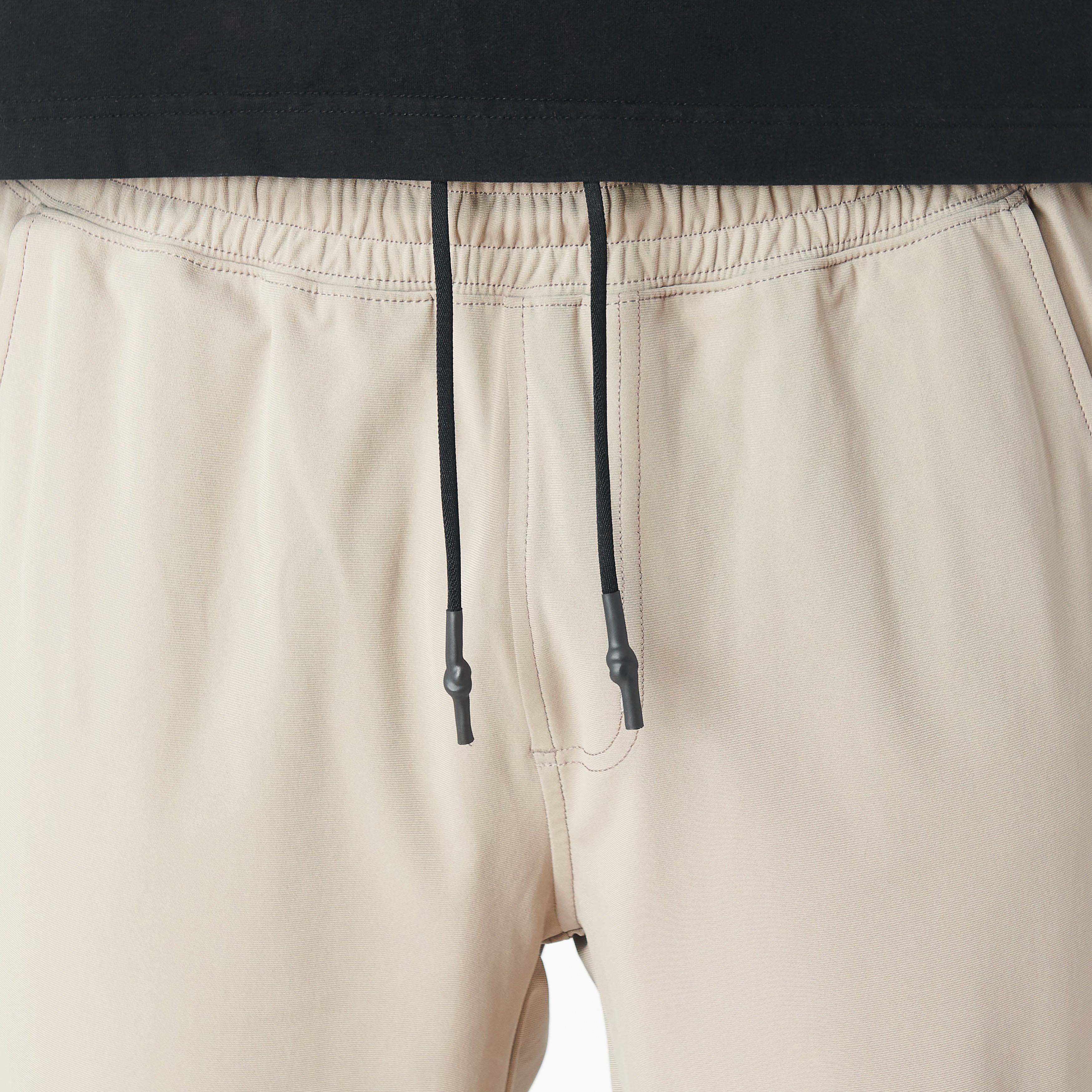 H&W: Kevin is 6’3" / 175 wearing the M/31#color_sand