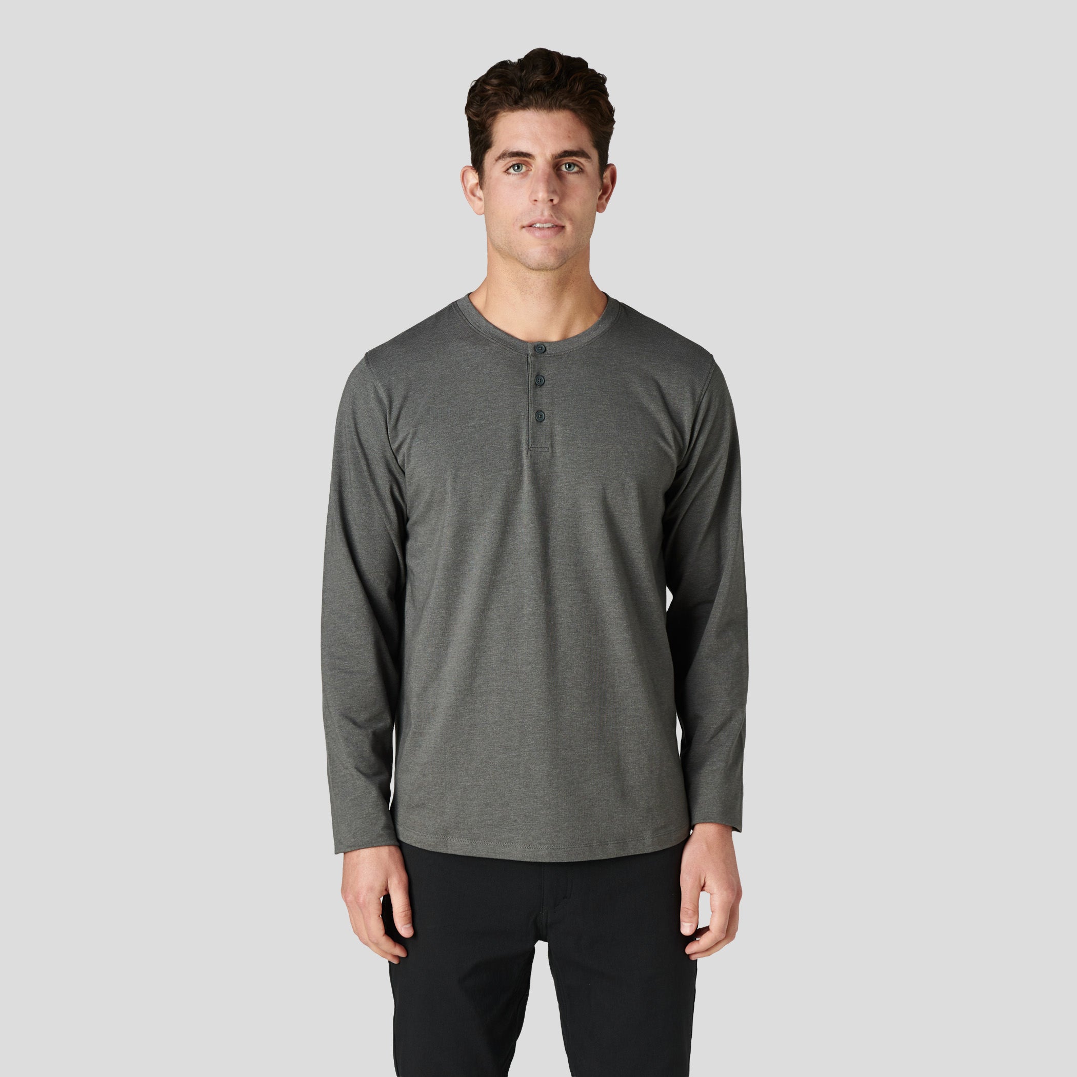 H&W: Tom is 6’ / 170 lbs. wearing size Medium#color_concrete