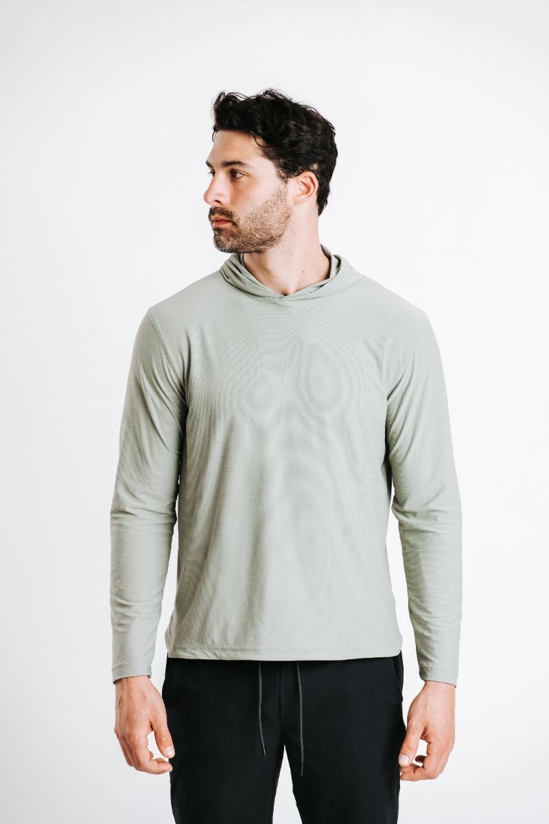 H&W:Colt is 6'3" 195 lbs wearing size M#color_sage