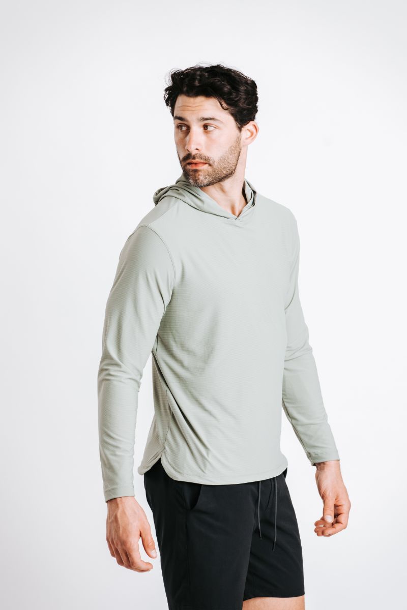 H&W:Colt is 6'3" 195 lbs wearing size M#color_sage