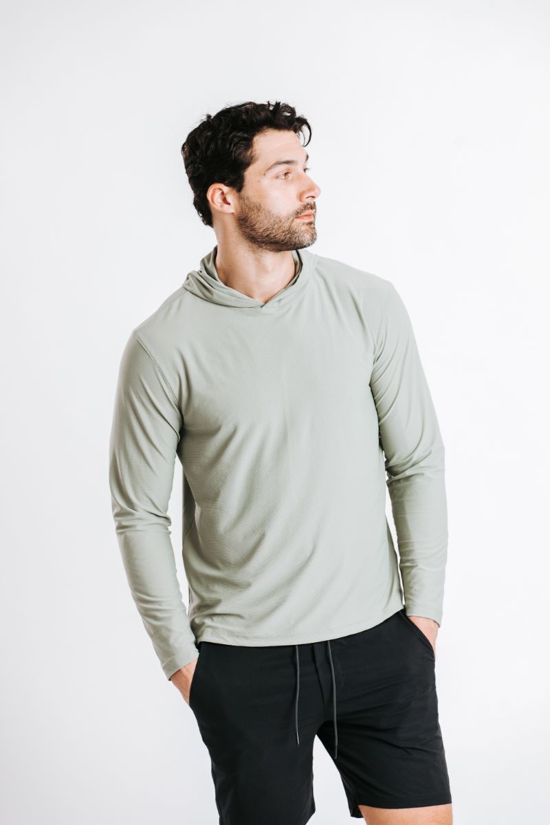 H&W:Colt is 6'3" 195 lbs wearing size M#color_sage