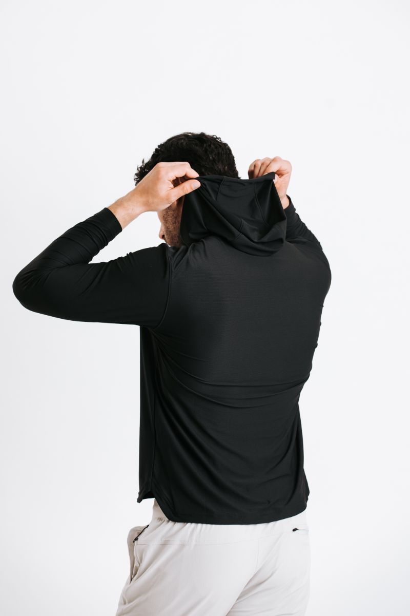 H&W:Colt is 6'3" 195 lbs wearing size M#color_black
