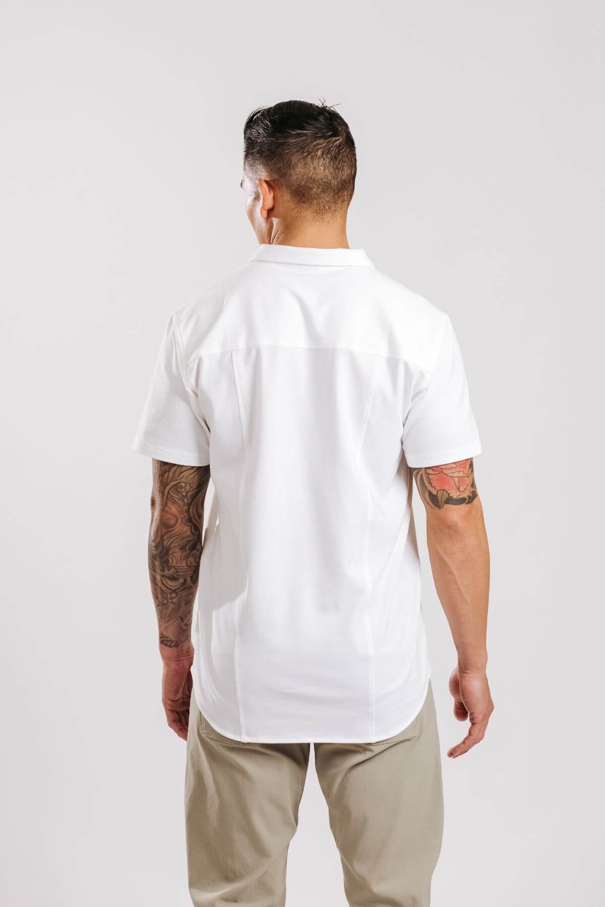 H&W: Don is 5’8" and 165 lbs is wearing size L#color_white