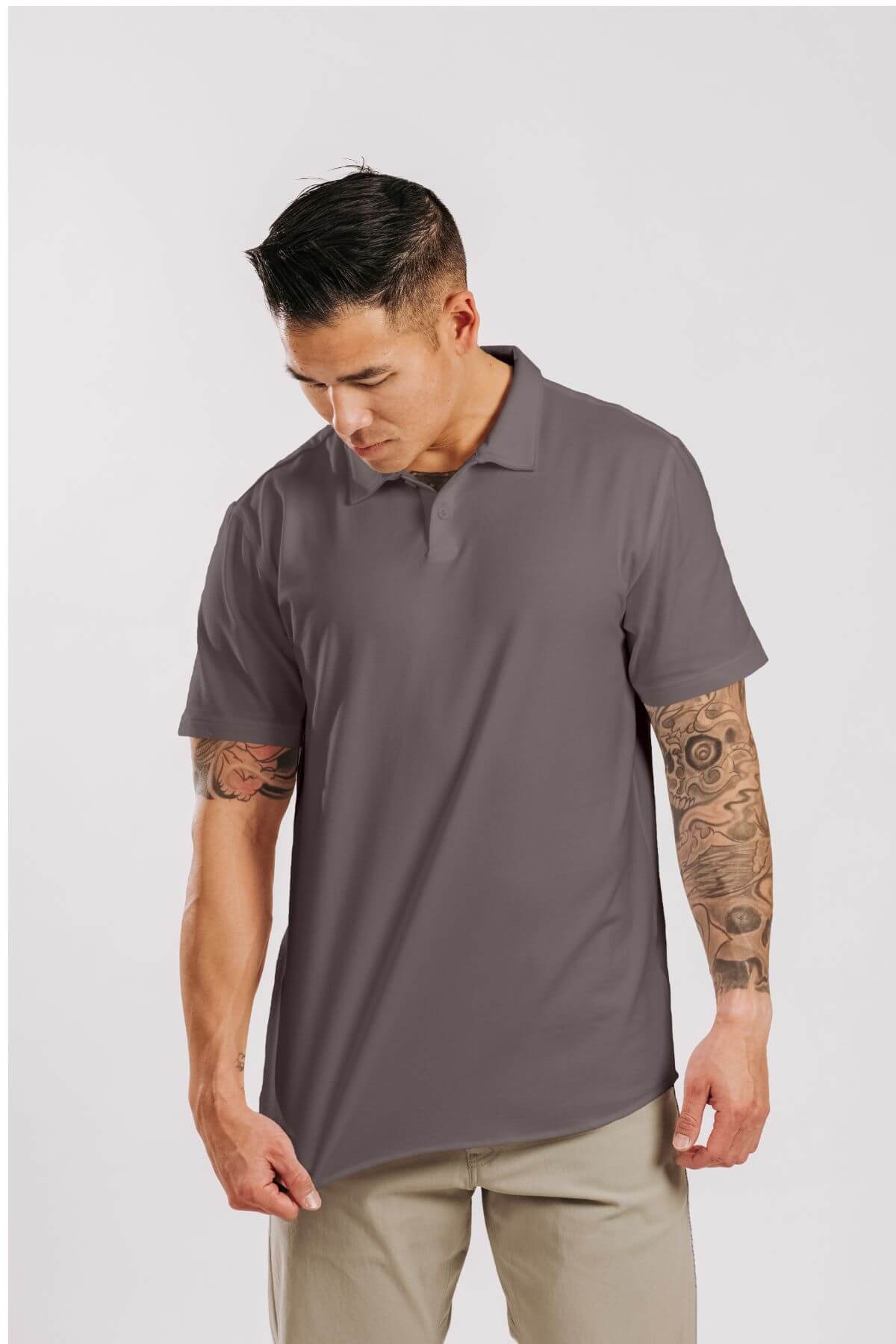 H&W: Don is 5’8" and 165 lbs is wearing size L