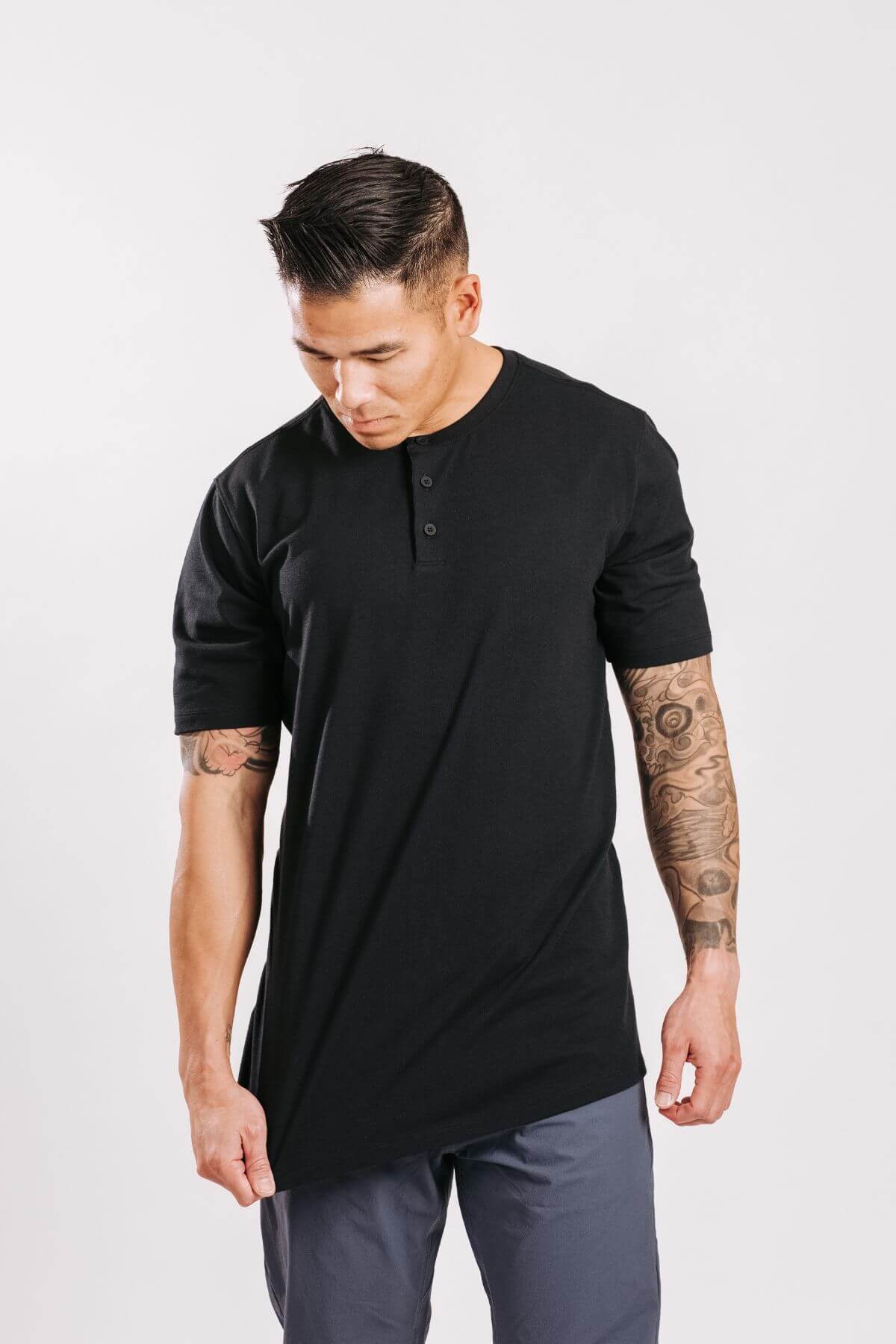 H&W: Don is 5’8" and 165 lbs is wearing size L#color_black