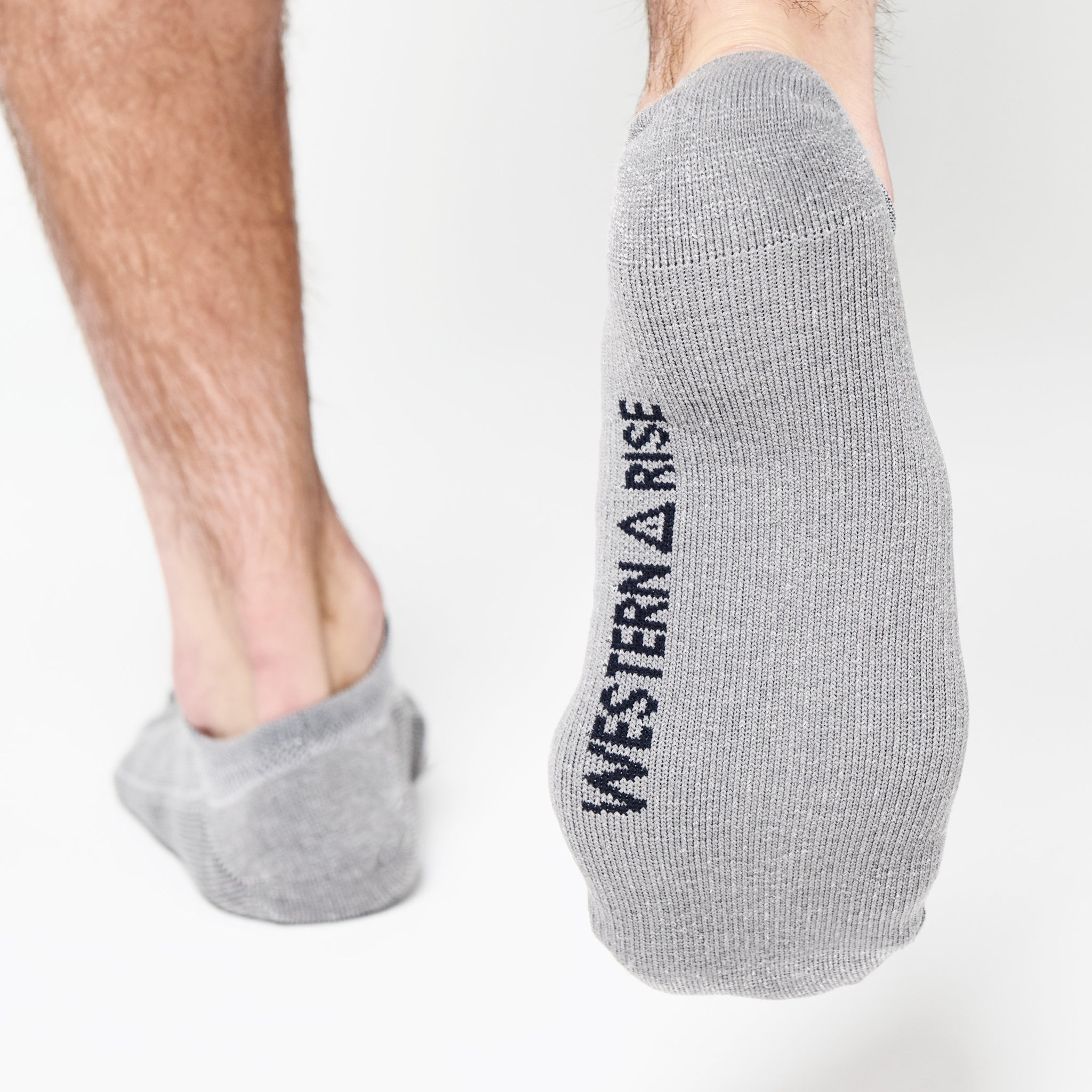 Moisture Wicking Socks: The Best Socks 2021 | Western Rise