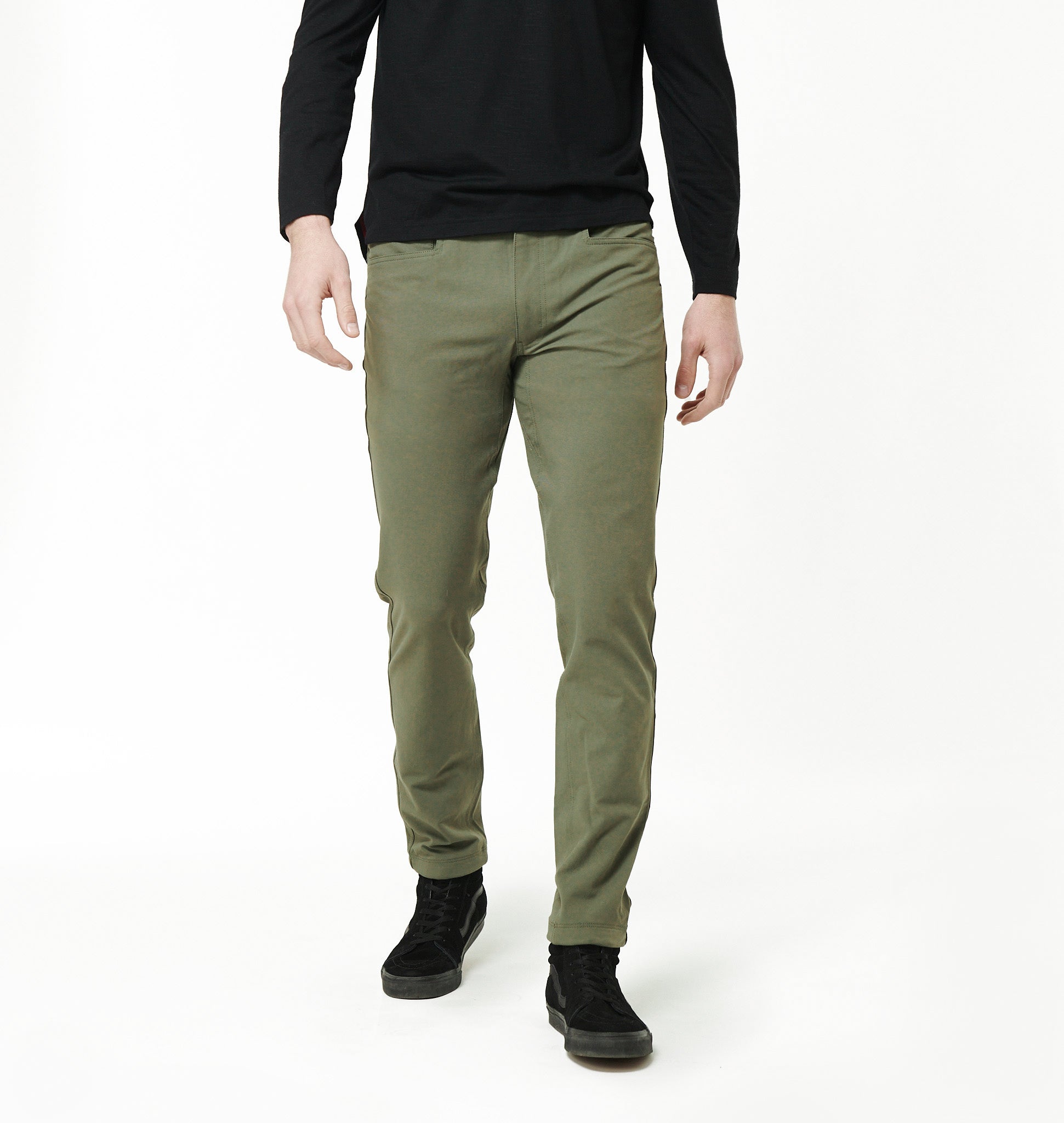 H&W: Tom is 6’ / 170 Lbs. wearing size 32#color_olive